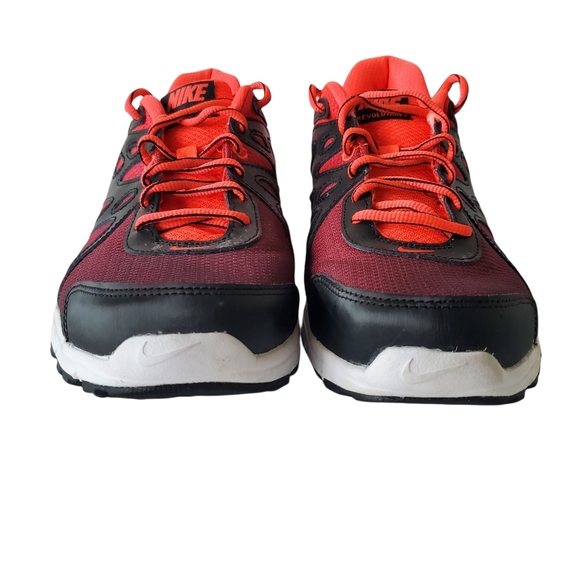 Nike Revolution 2 Sneakers Red Mens size 10 new - Picture 4 of 6